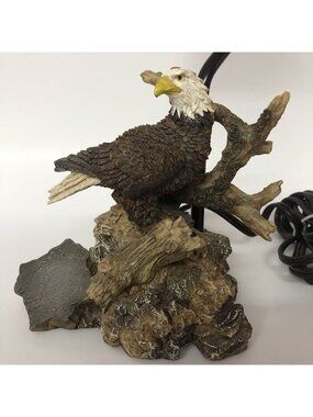 Bald Eagle Lamp on Rocks & Driftwood 11" Tall Desk/Night Light Man Cave Decor